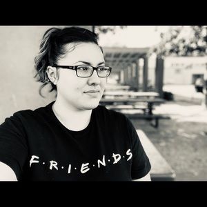 Meet your Posher, Desirae